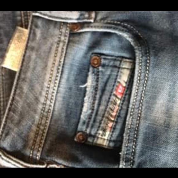 Diesel "Zathan" Jeans - Picture 4 of 10